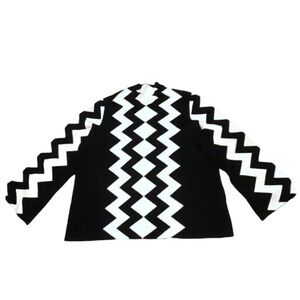 Investment to black + white chevron sweater 2X NWT